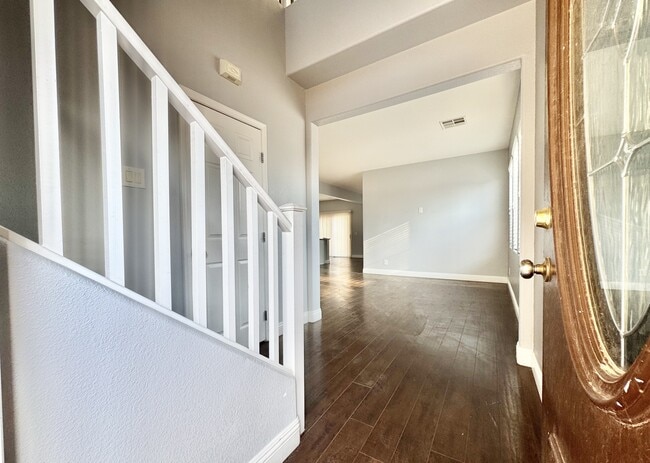Primary Photo - 5033 W Moberly Ave