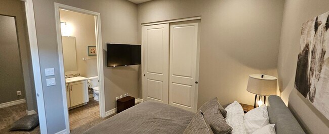 Building Photo - 26627 N 104th Way