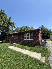 Building Photo - 2405 Windwood Ct