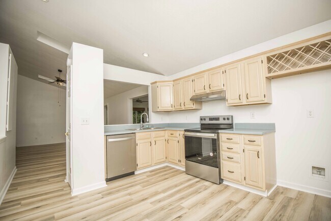Building Photo - 106 Oohleeno Way