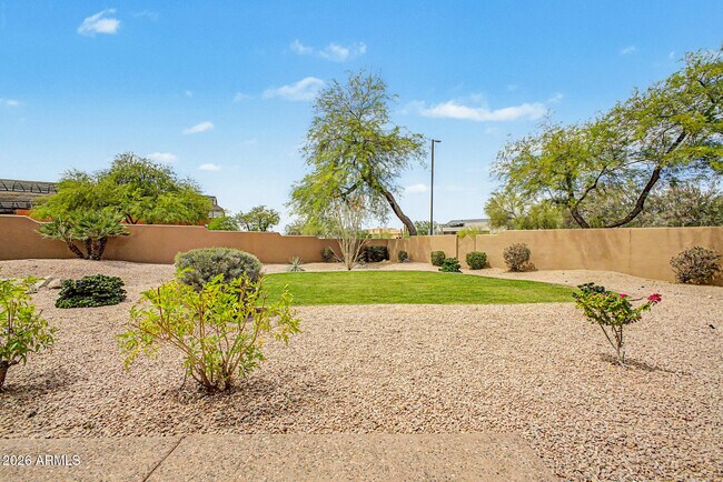 Building Photo - 6540 E Redmont Dr