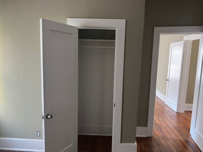 Building Photo - LIMITED TIME MOVE IN SPECIAL!! FIRST MONTH...