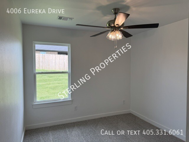 Building Photo - 4006 Eureka Dr