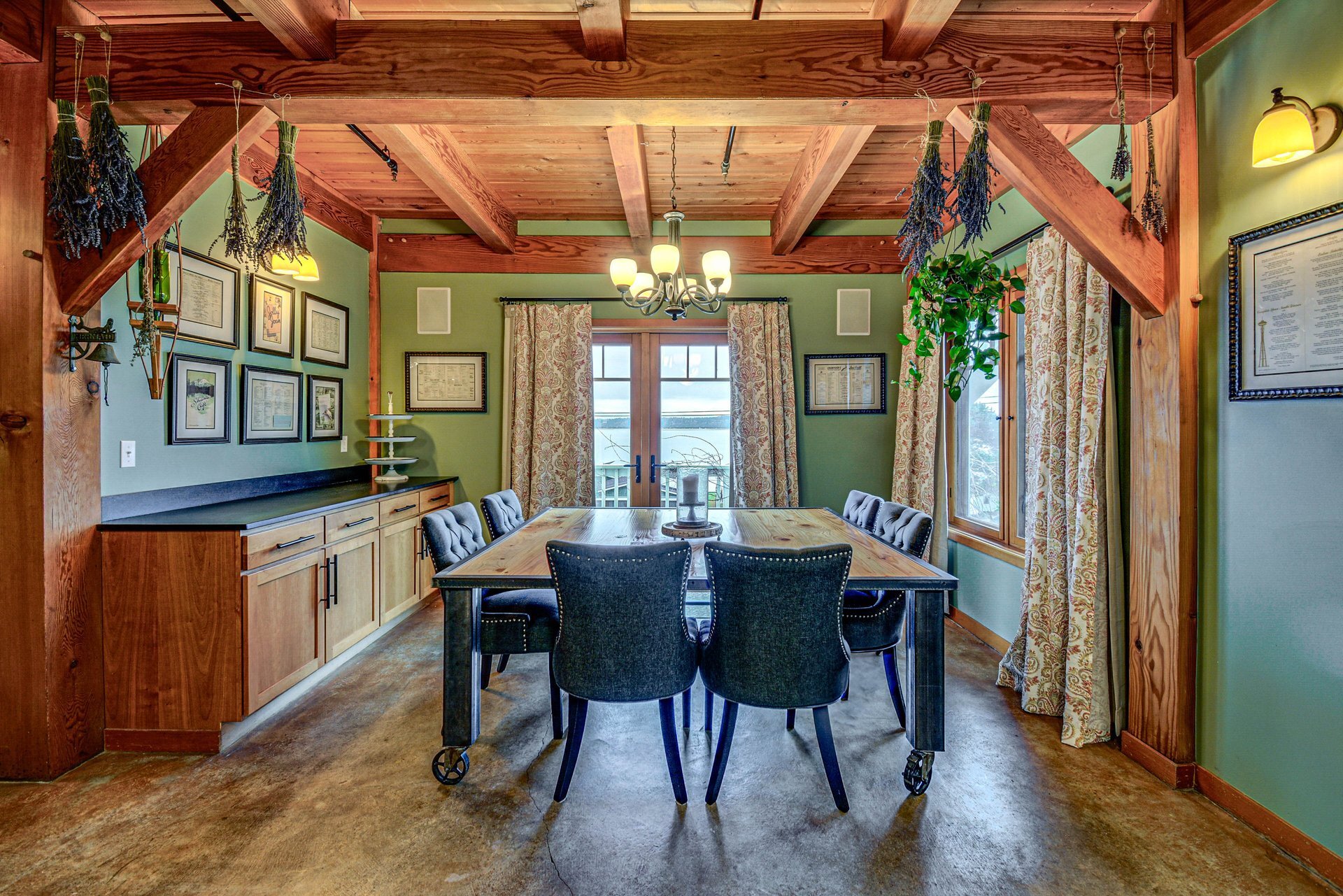 Building Photo - 27555 Sandy Shores Dr SW