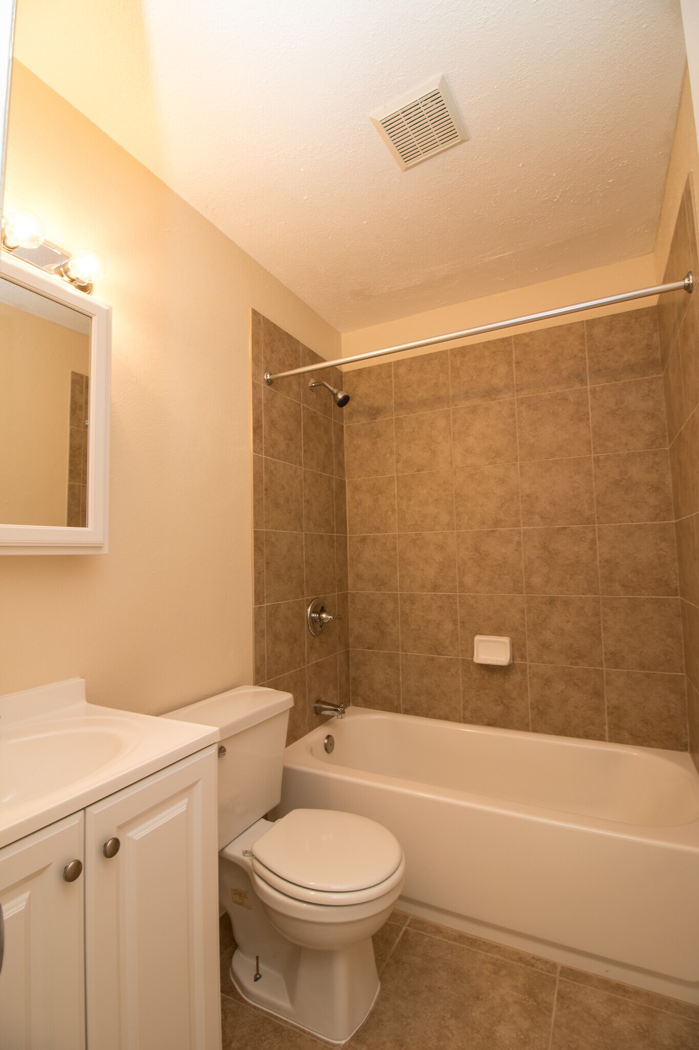 Building Photo - 4311 Ericson Dr