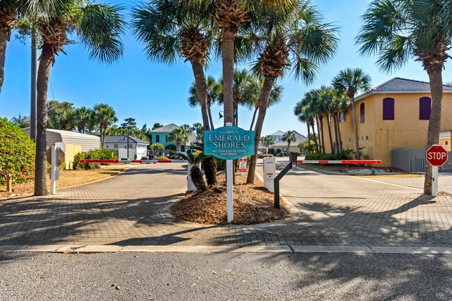 Building Photo - 25 Opal Cove