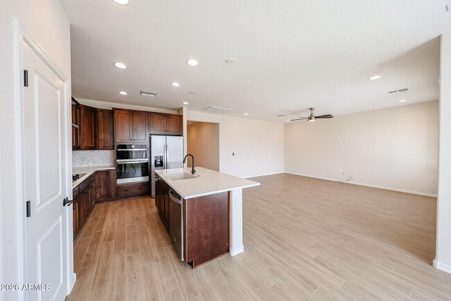 Building Photo - 25465 N 172nd Dr