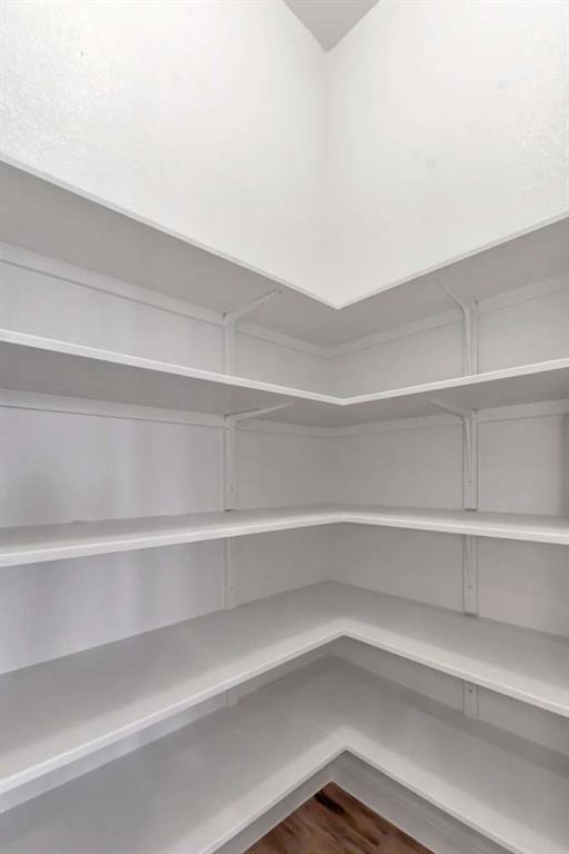 Building Photo - 2208 Bell Mare Vw