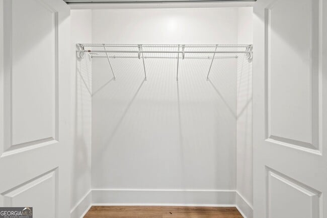 Building Photo - 636 Francis Pl NW