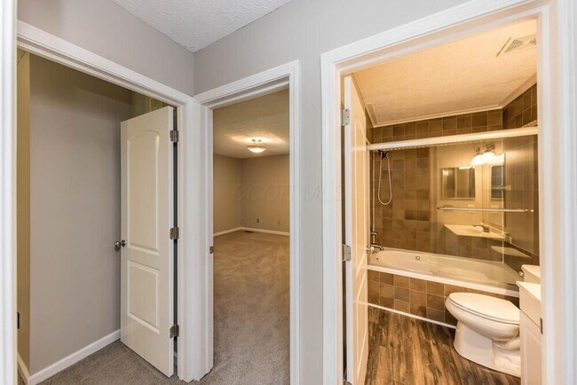 Building Photo - 4040 Carlow Ct