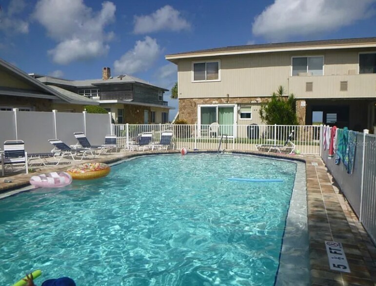 Building Photo - 2800 Gulf Blvd