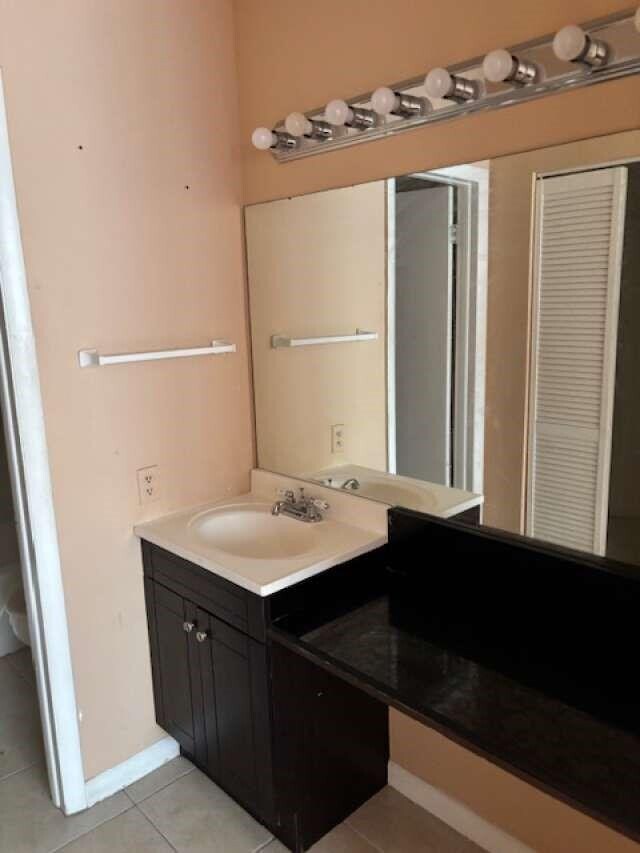 Building Photo - 9401 Lime Bay Blvd