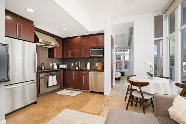Primary Photo - Little Italy Fully Furnished 1 Bedroom! Av...
