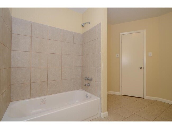 Building Photo - 7611 Shaddock Dr