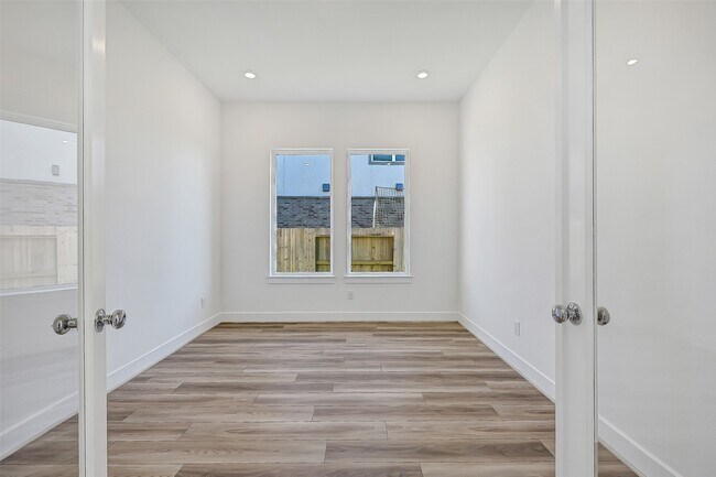 Building Photo - 2128 Lila Sky Ln