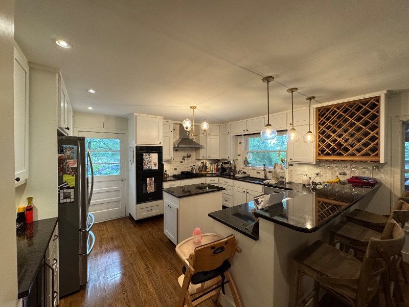 Building Photo - 900 Delcris Dr