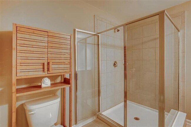 Building Photo - 4018 Creekshire Trl