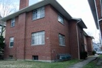 Building Photo - 475 E Hudson St