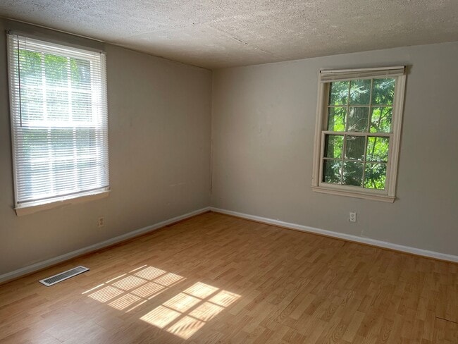 Building Photo - 1115 Macon Hwy