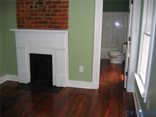 Building Photo - 2203 Jefferson Ave