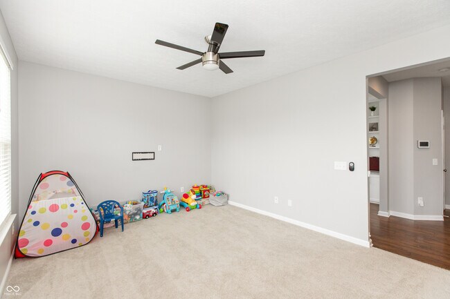 Building Photo - 2473 Commons Ct