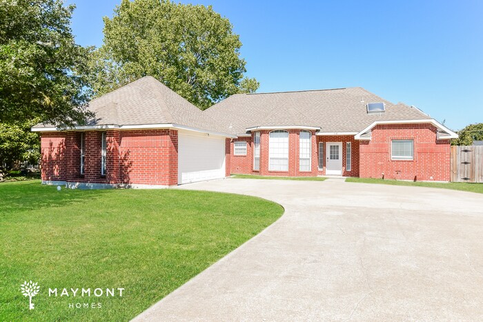 Primary Photo - 116 Gregory Dr