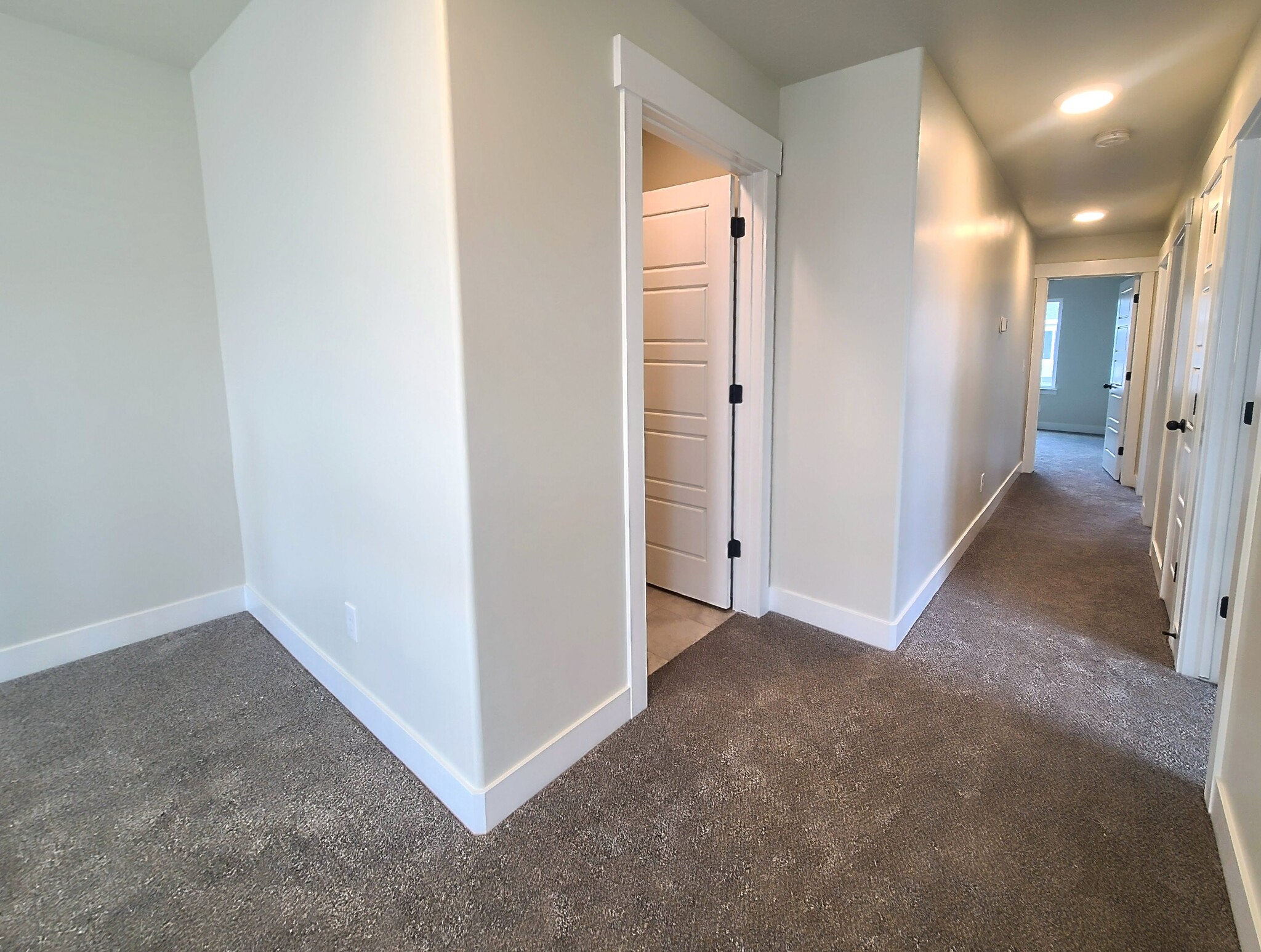 Building Photo - 3880 W Hardman Way
