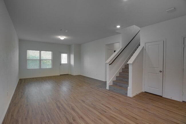 Building Photo - 21517 Quick Fox Dr