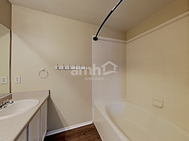 Building Photo - 6743 Fountain Ridge Cir