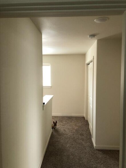 Building Photo - 1006 Pendulum Lane