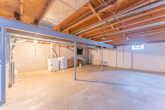 Building Photo - 4951 Hidden View Ct