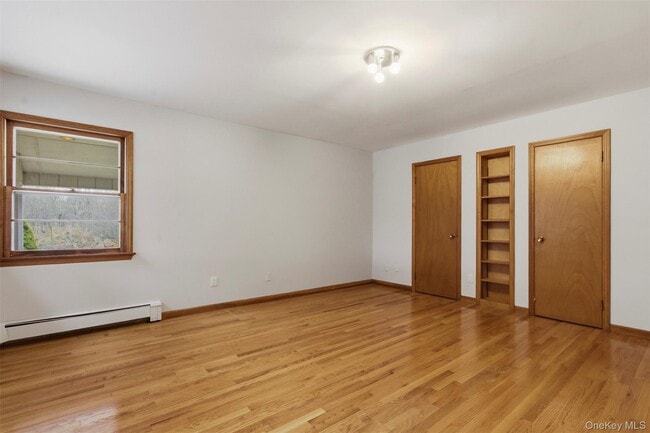 Building Photo - 27 Allapartus Cir