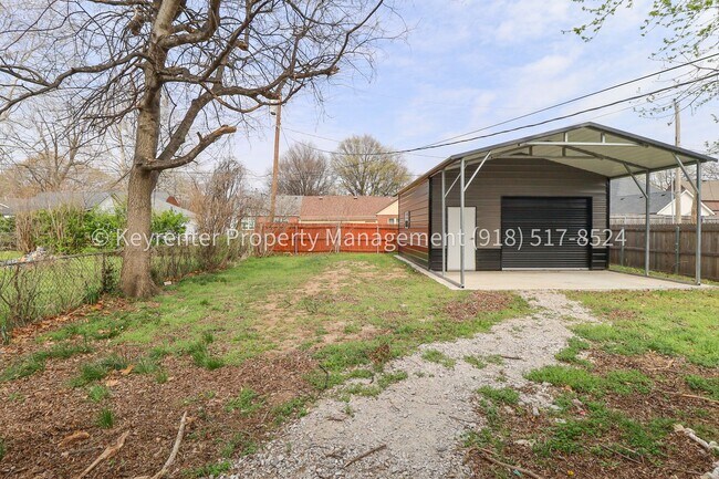 Building Photo - LOCATION LOCATION LOCATION!! Brookside Gem Available Immediately!