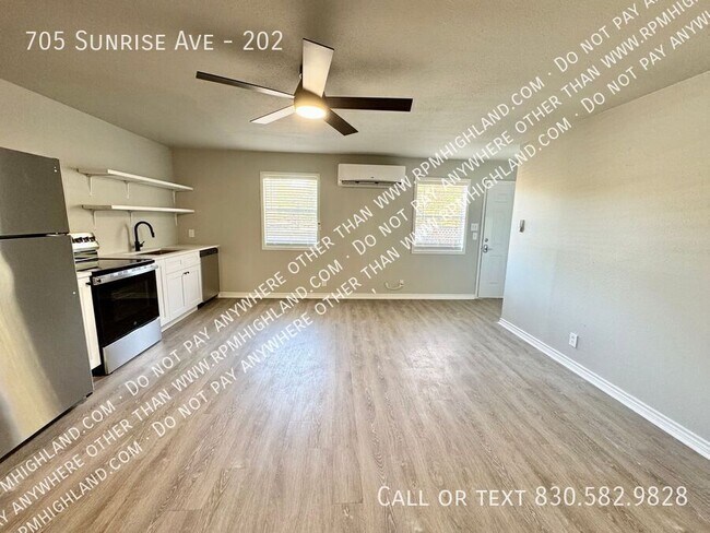 Building Photo - 705 Sunrise Ave