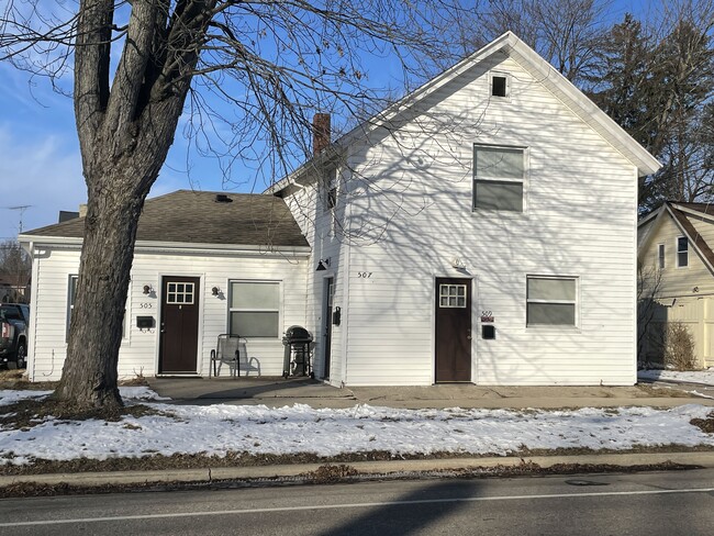 Building Photo - 509 E Michigan St