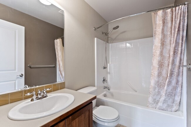 Building Photo - 1790 N Winchester St