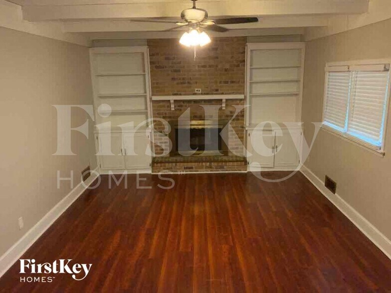 Building Photo - 5659 Fern Creek Dr SW