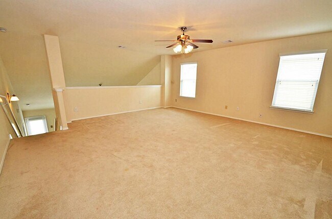 Building Photo - 5327 Stonegate Dr