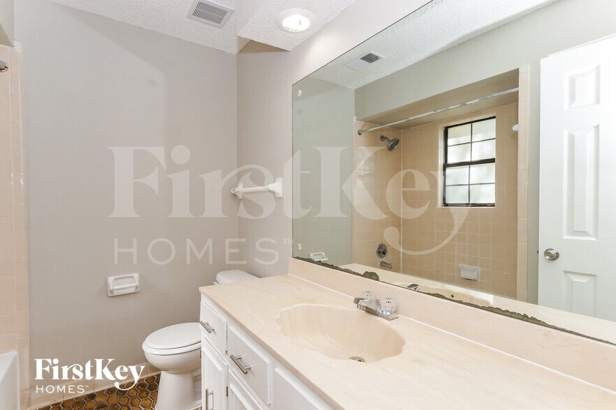 Building Photo - 6705 Boylston Dr