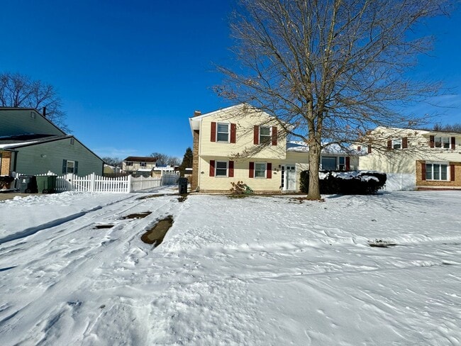 Building Photo - 33 Windy Ct