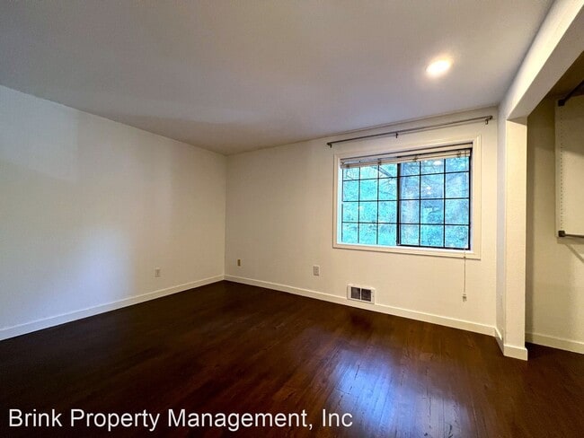 Building Photo - 1 br, 1 bath House - 12515 NE 116th St #B31
