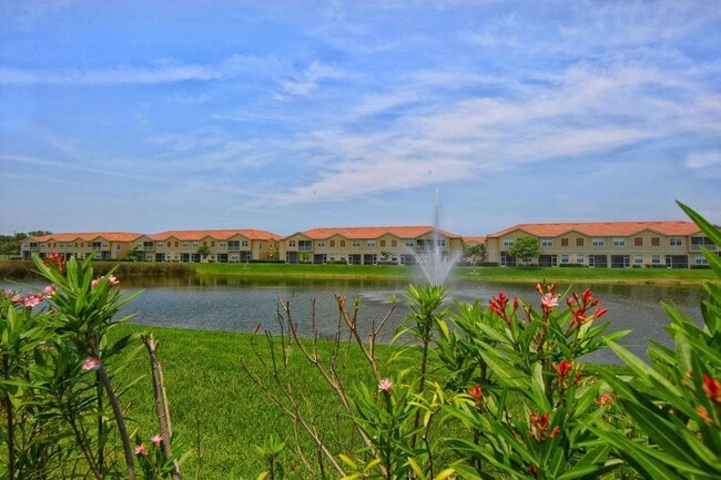 Building Photo - 3716 Parkridge Cir