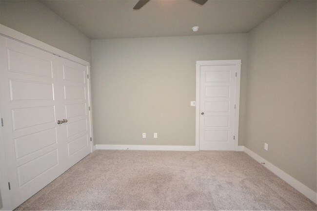 Building Photo - 2007 S Florida Way