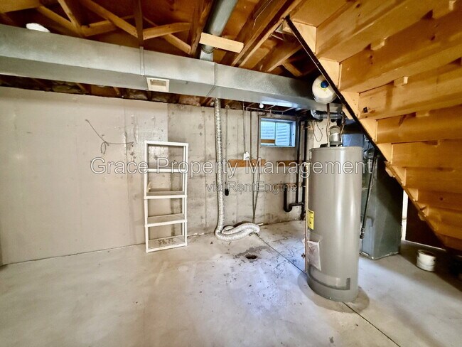Building Photo - 2757 E 117th Way
