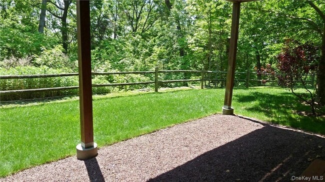 Building Photo - 107 Winding Ridge Rd