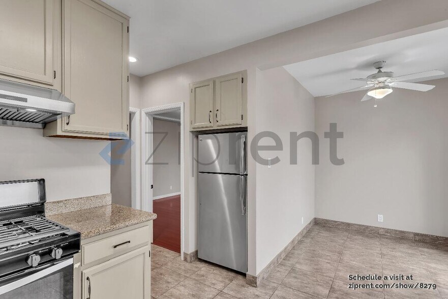 Building Photo - 1527 47th Ave