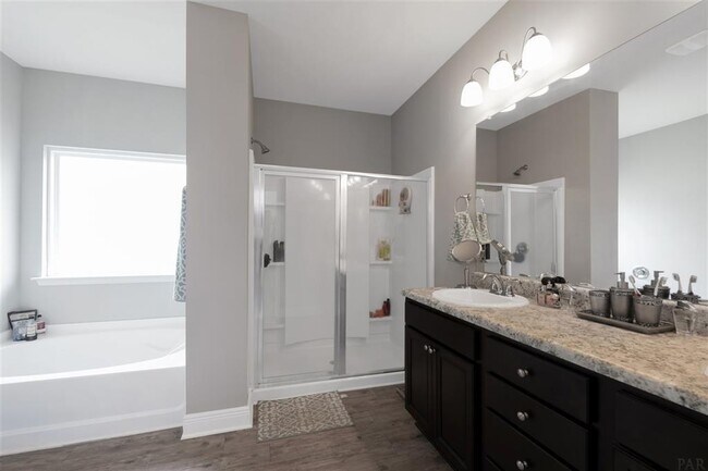 Building Photo - 8605 Bucklebury Dr