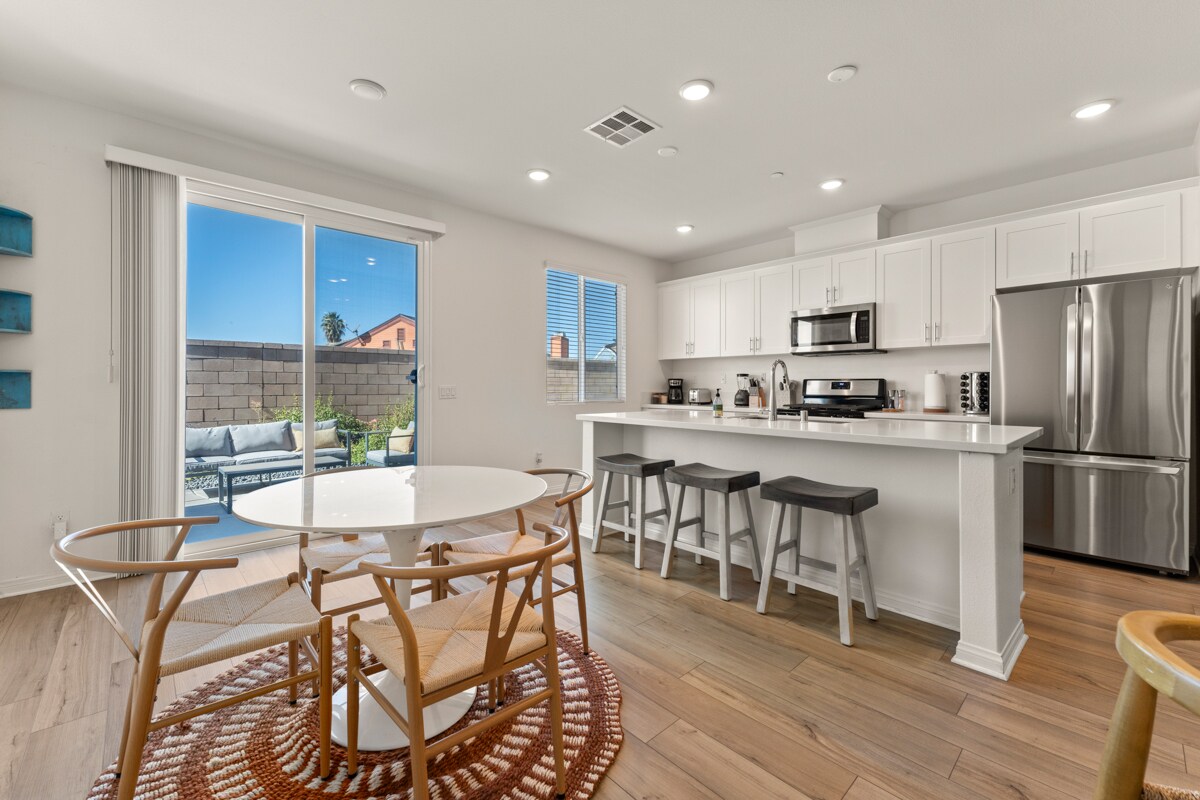 Building Photo - 14623 Gulfstream Ln