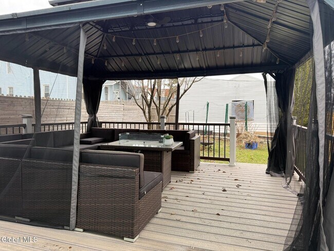 Building Photo - 27 McElwain Ave