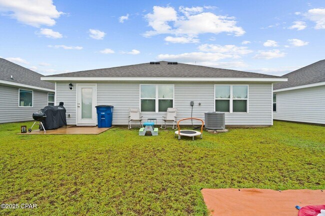 Building Photo - 4873 Shurer Ln